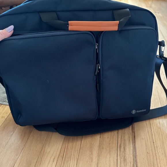 Tomtoc 360 Protective Laptop Shoulder Bag - Picture 4 of 11